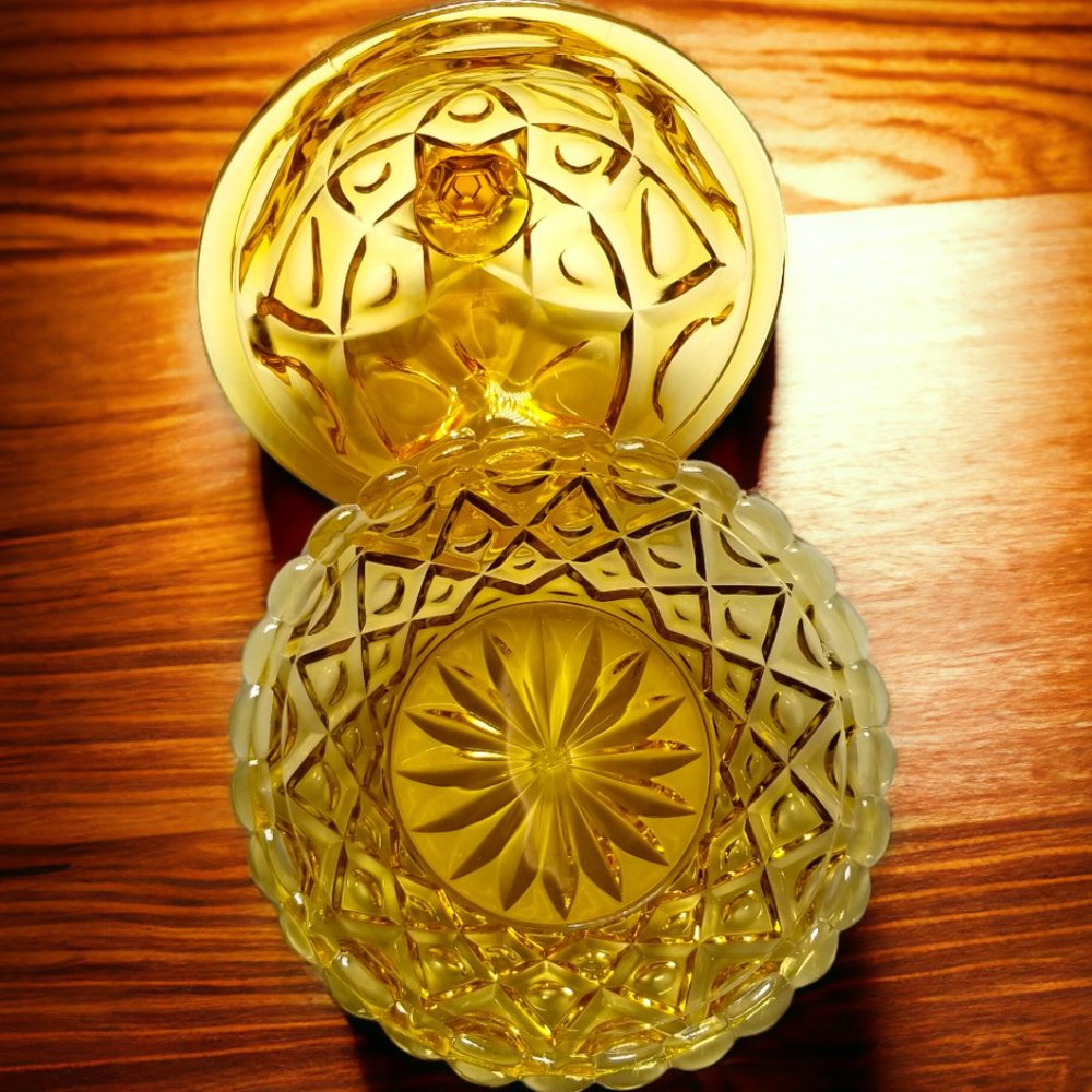 Honey Amber Butter Dish New Martinsburg Viking Glass Thumb Diamond Print - Picture 9 of 11